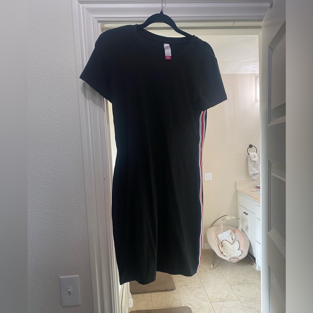 Black t shirt dress